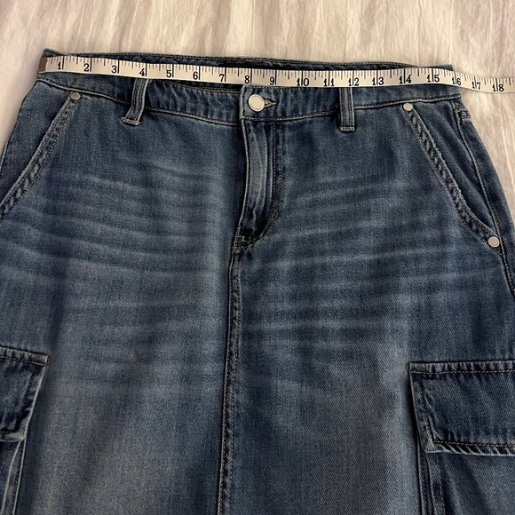 Liverpool Los Angeles Denim Cargo Skirt (runs large) - Picture 8 of 10